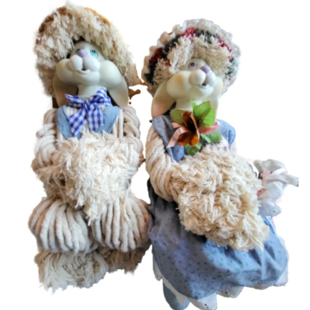 VTG Cottage Core Mop Bunny Rabbit Shelf Sitters Ceramic Head House of Lloyd .  *